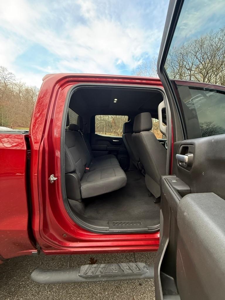 Chevrolet Silverado 1500 Custom Crew Cab Long Box 4WD 2020