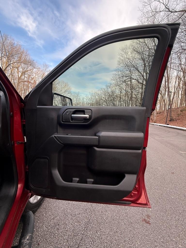 Chevrolet Silverado 1500 Custom Crew Cab Long Box 4WD 2020