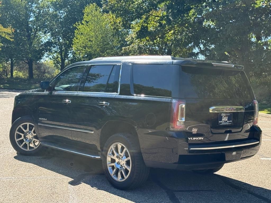 GMC Yukon Denali 4WD 2015