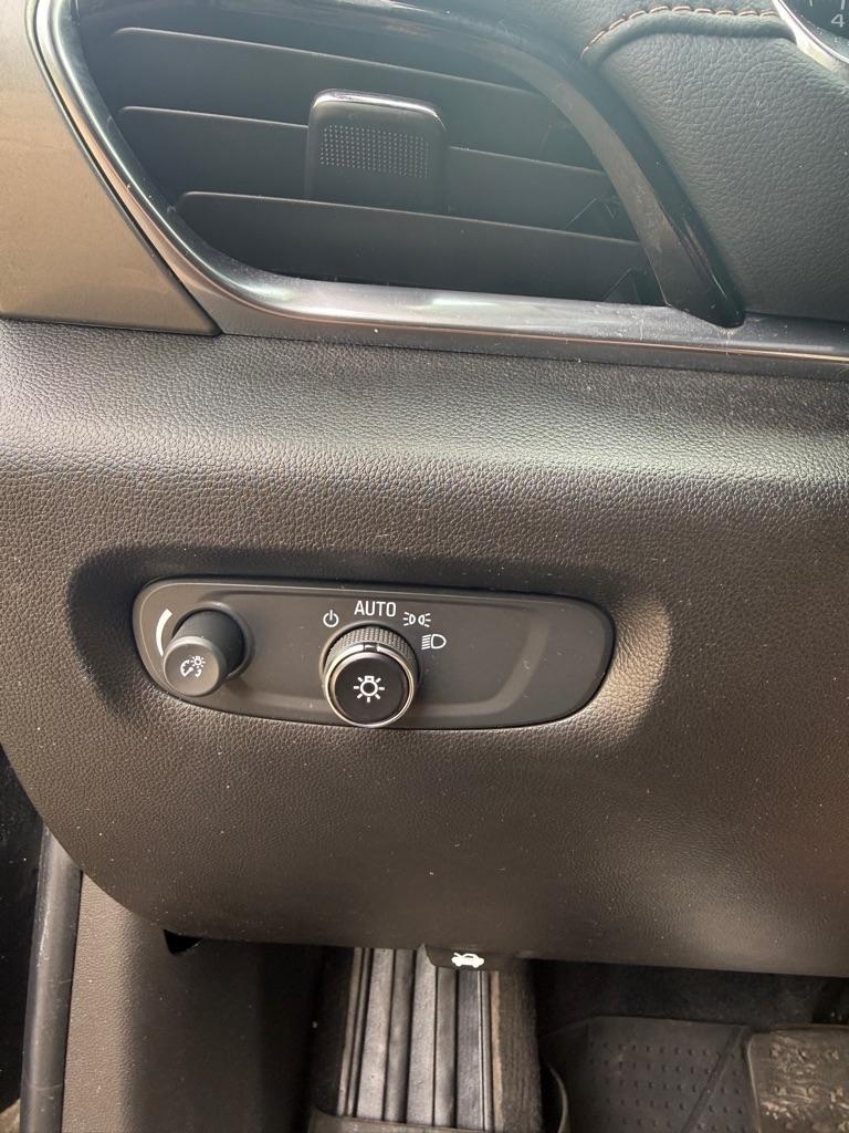 Chevrolet Traverse LS AWD 2021