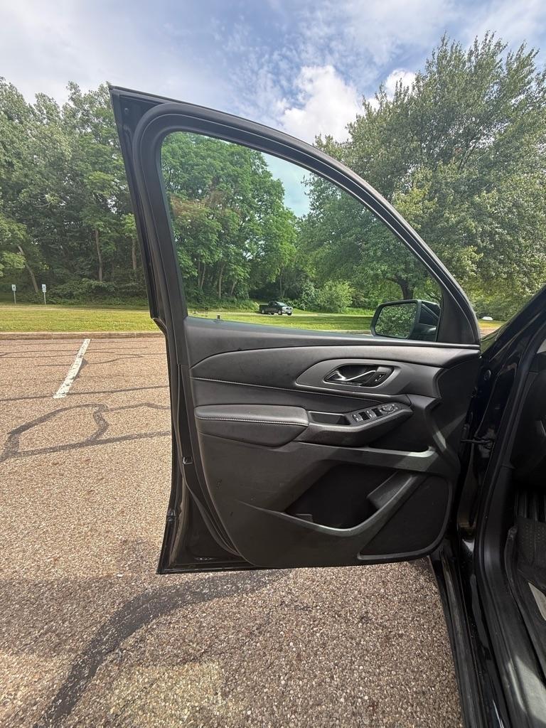 Chevrolet Traverse LS AWD 2021