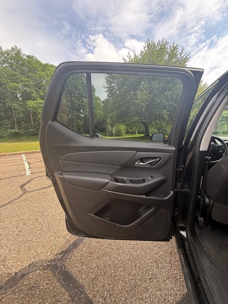 Chevrolet Traverse LS AWD 2021