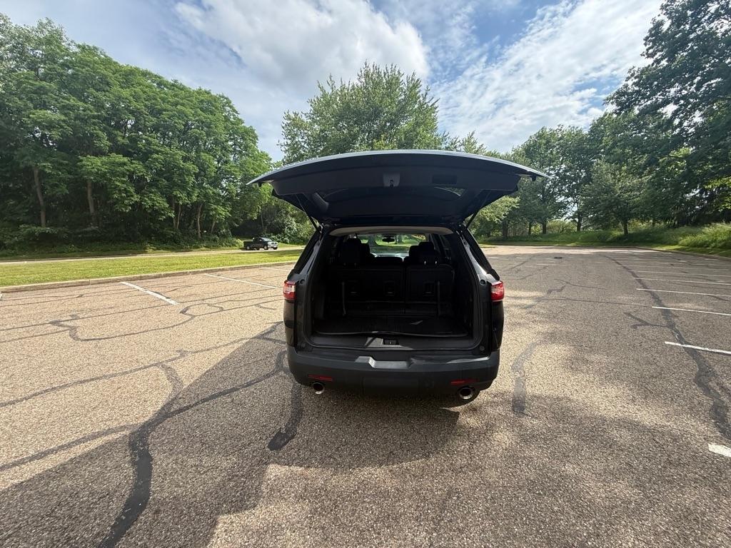 Chevrolet Traverse LS AWD 2021