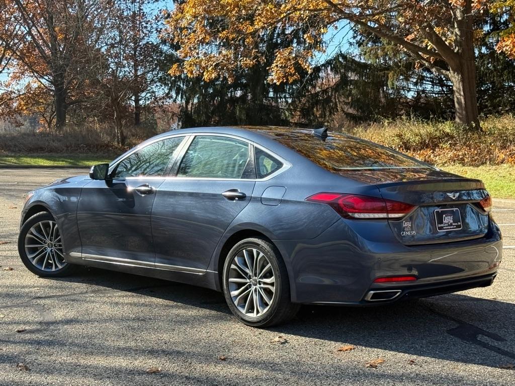 Hyundai Genesis 3.8L 2015
