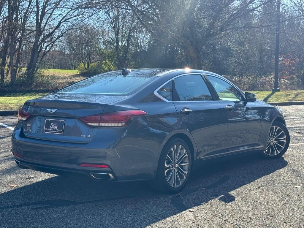 Hyundai Genesis 3.8L 2015
