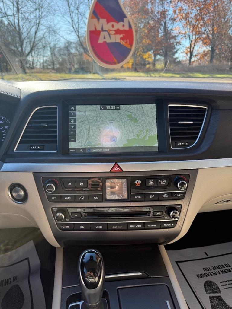 Hyundai Genesis 3.8L 2015