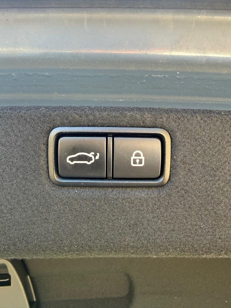 Hyundai Genesis 3.8L 2015