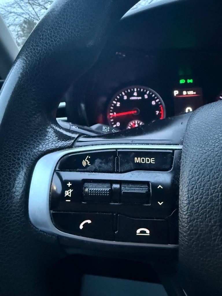 Kia K5 LXS 2021