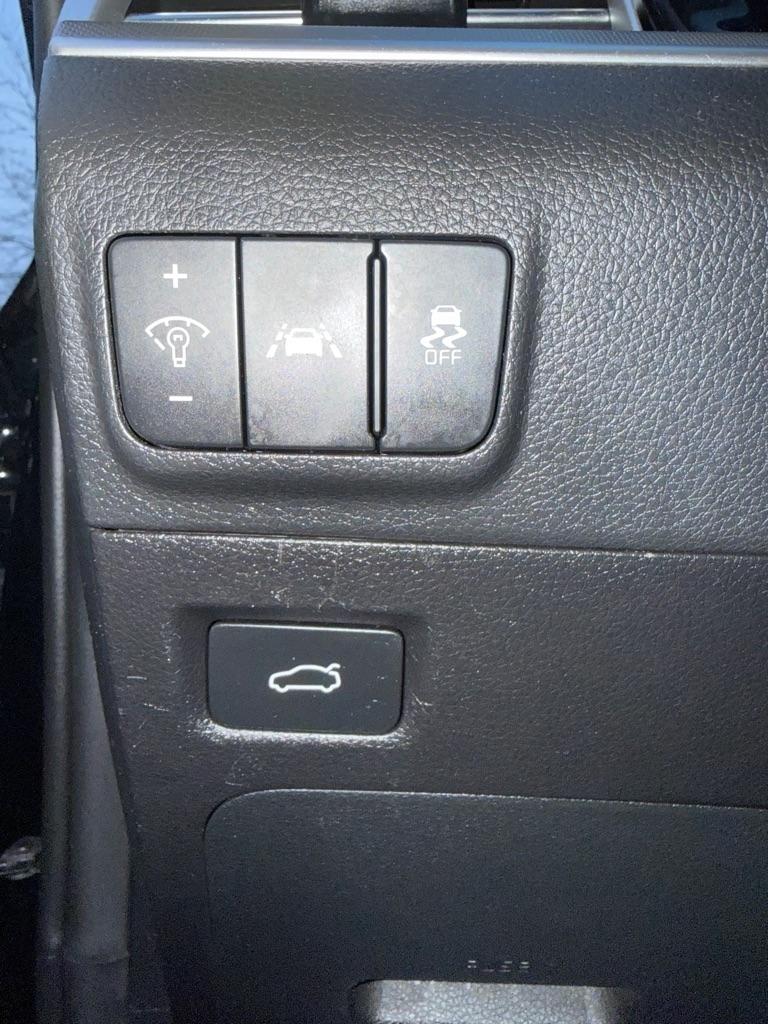Kia K5 LXS 2021