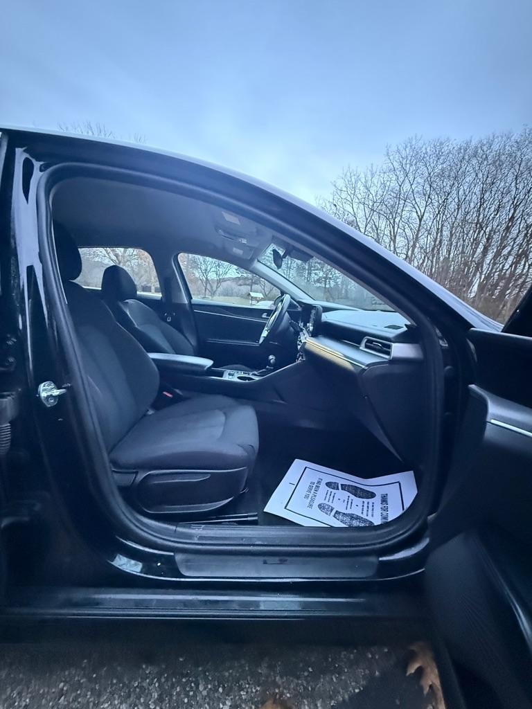 Kia K5 LXS 2021