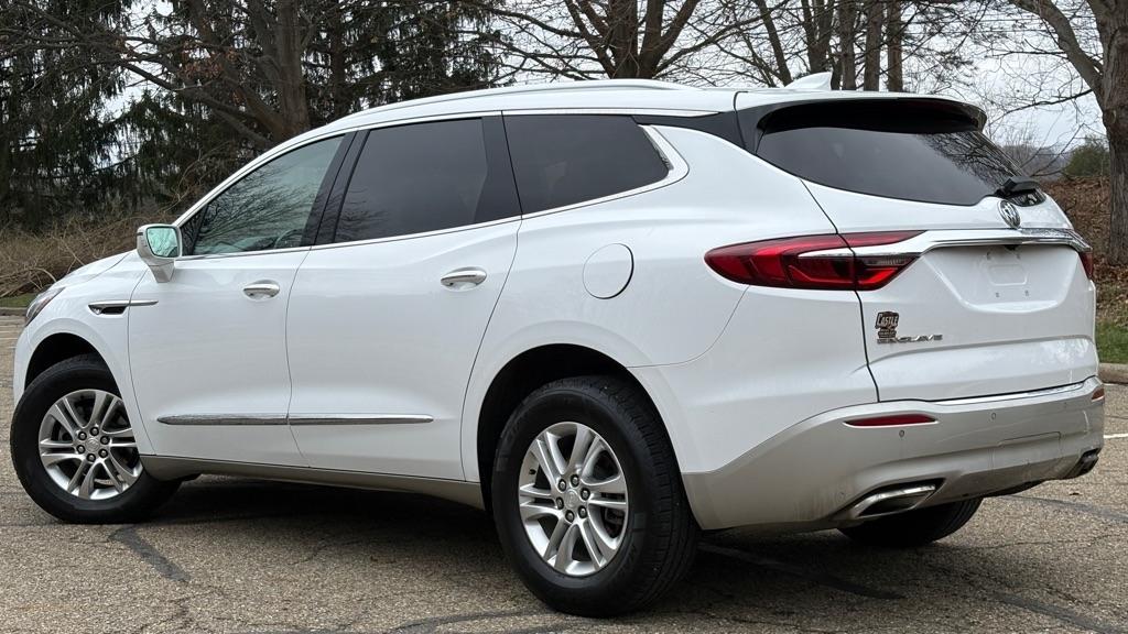 Buick Enclave Essence FWD 2020