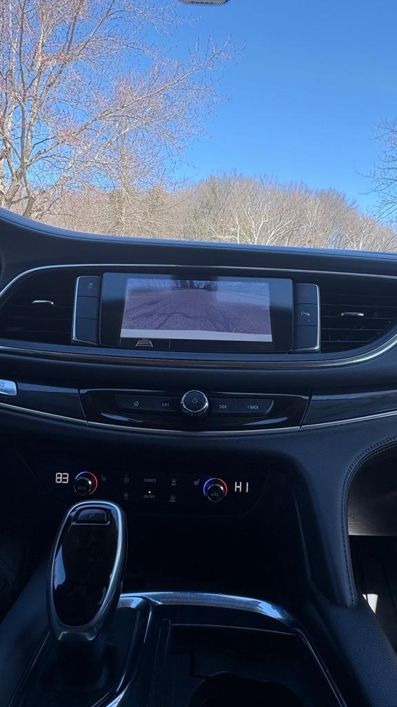 Buick Enclave Essence FWD 2020