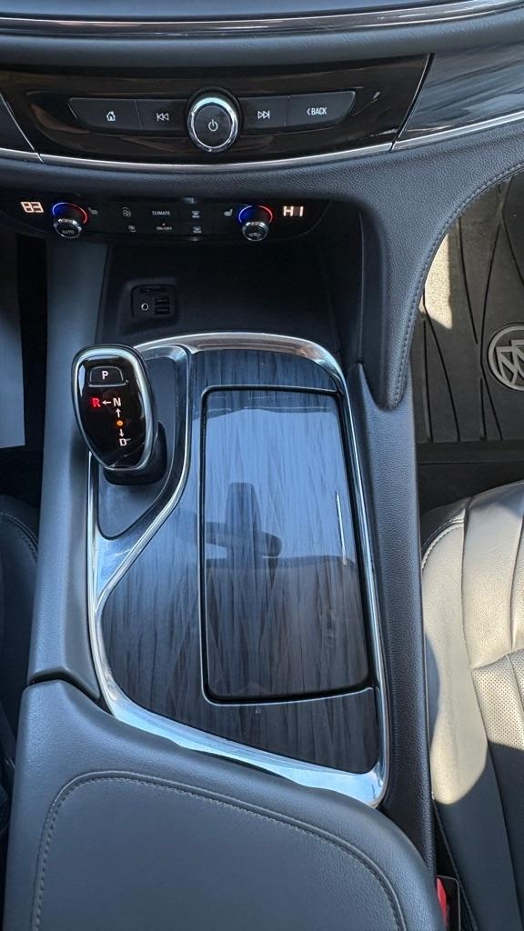 Buick Enclave Essence FWD 2020