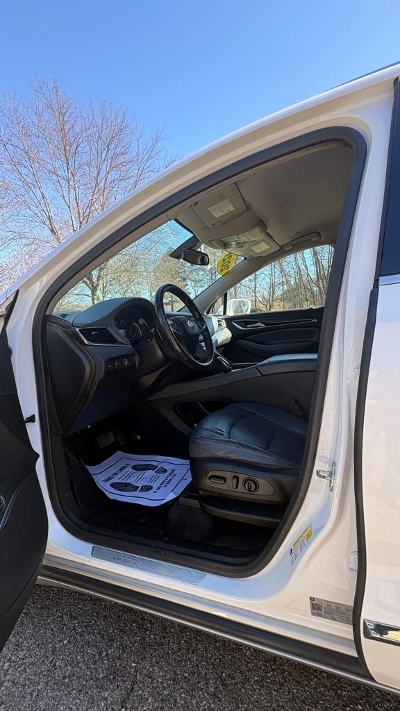 Buick Enclave Essence FWD 2020