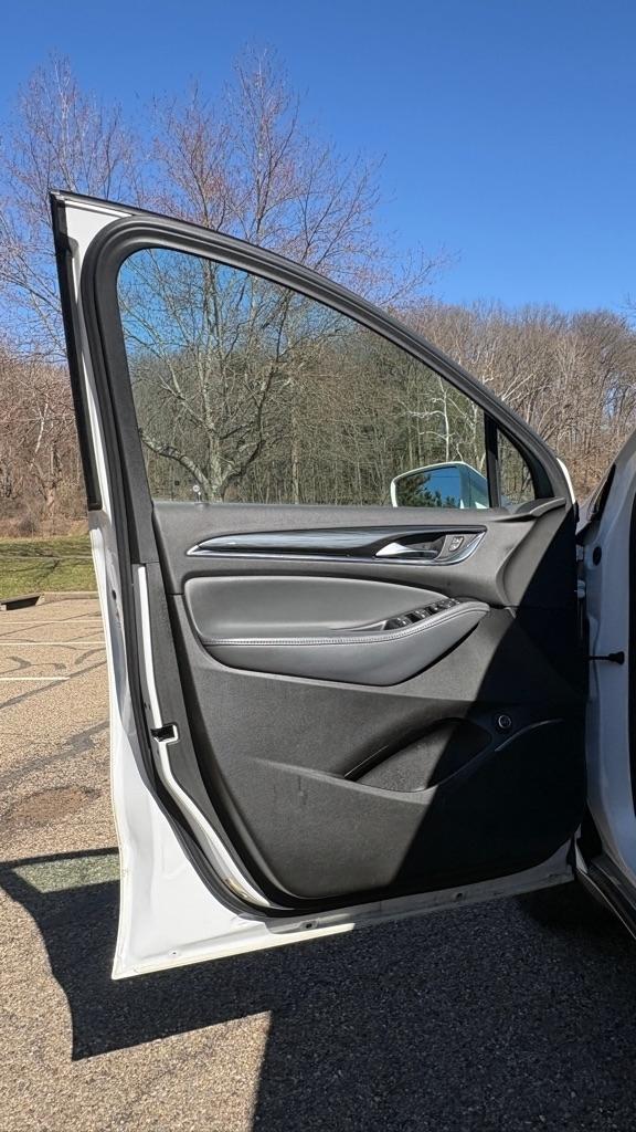 Buick Enclave Essence FWD 2020
