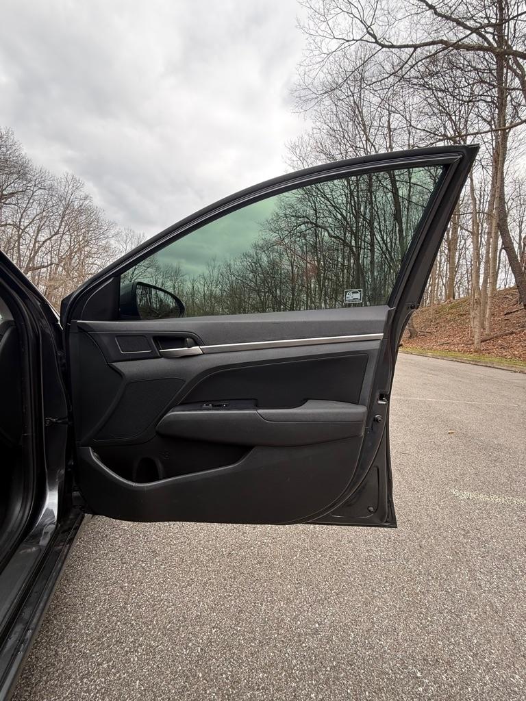 Hyundai Elantra Limited 2020