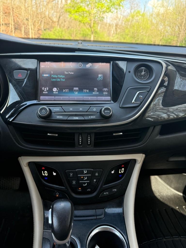 Buick Envision Essense 2017