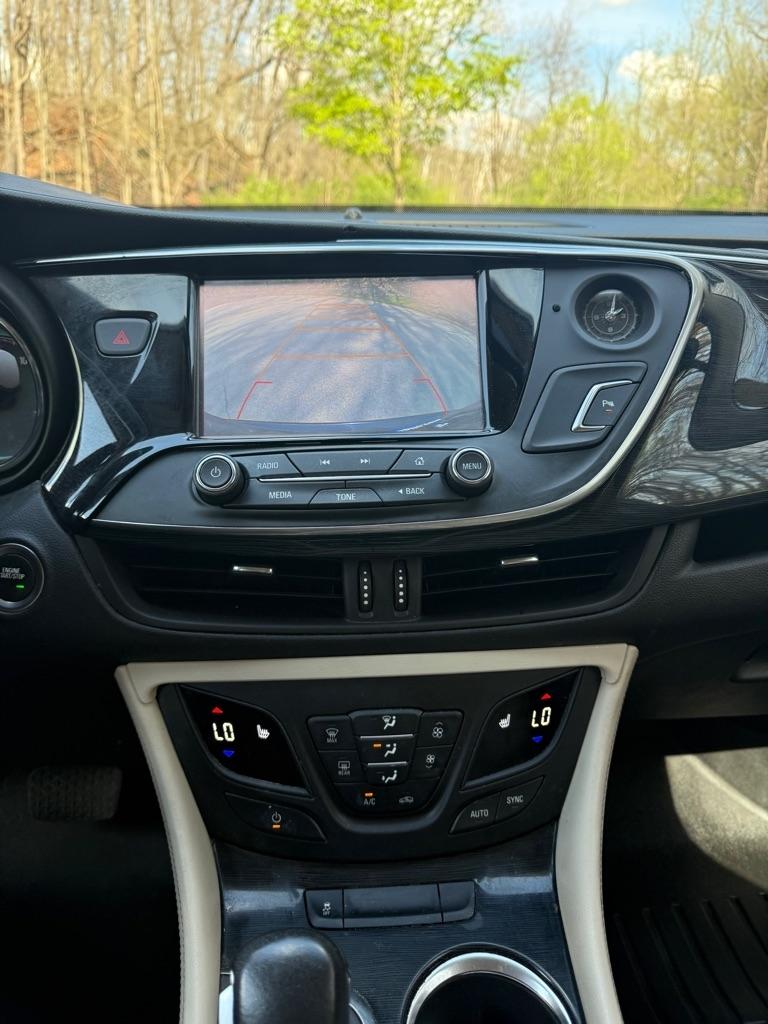 Buick Envision Essense 2017