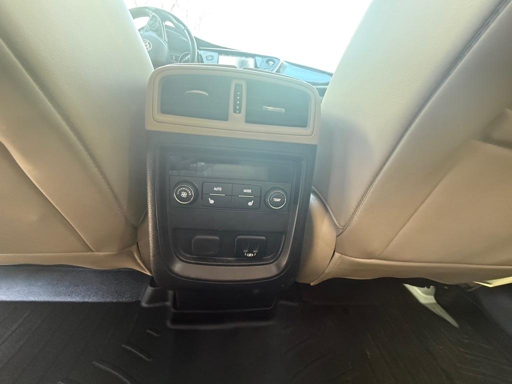 Buick Envision Essense 2017