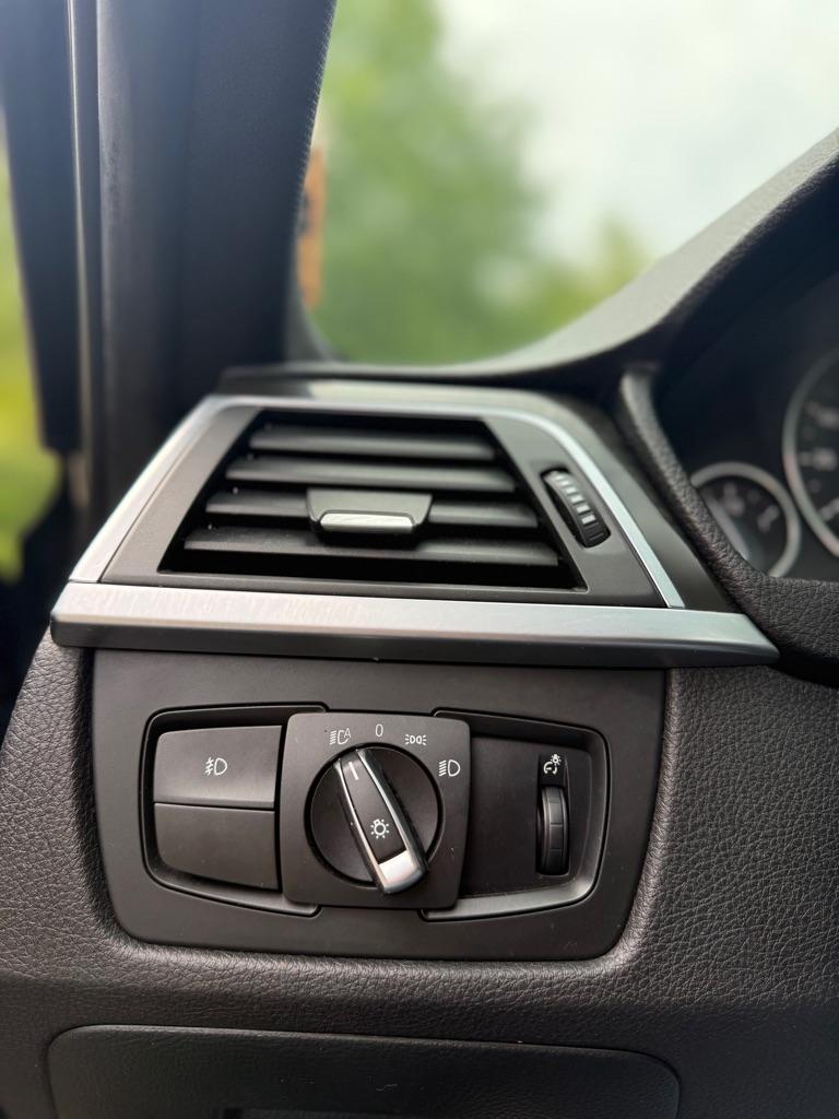 BMW 3-Series 328i Sedan 2016