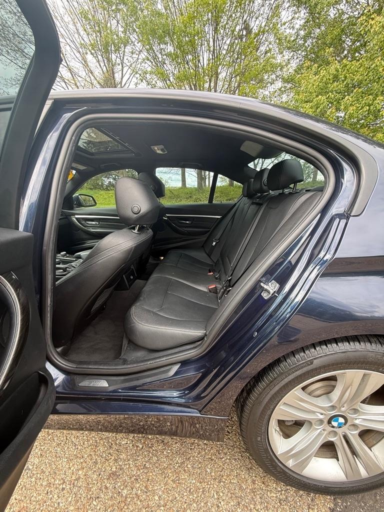 BMW 3-Series 328i Sedan 2016
