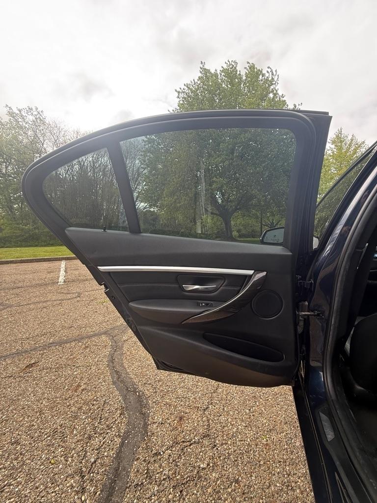 BMW 3-Series 328i Sedan 2016