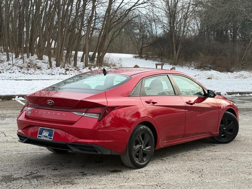 Hyundai Elantra SEL 2021