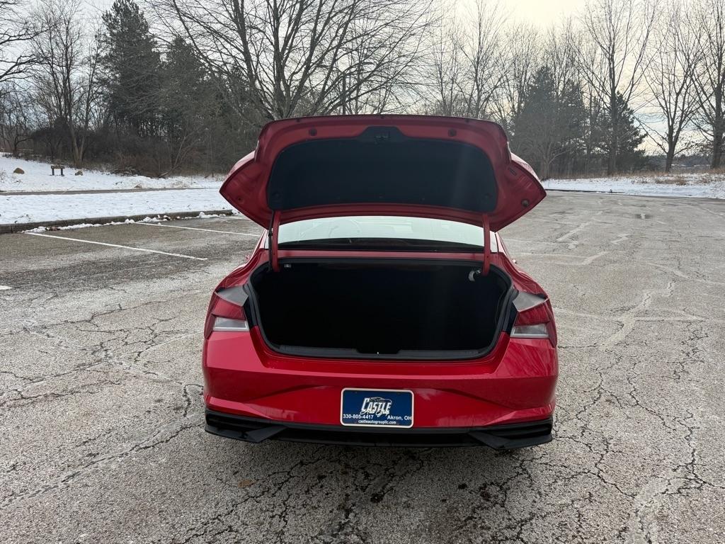 Hyundai Elantra SEL 2021