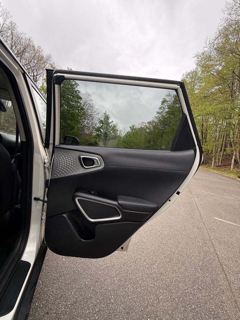 Kia Soul LX CVT 2023