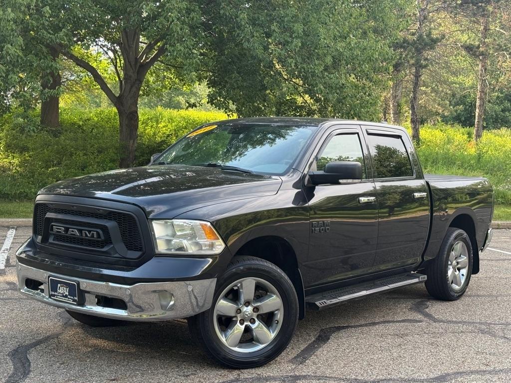 RAM 1500 SLT Crew Cab SWB 4WD 2017