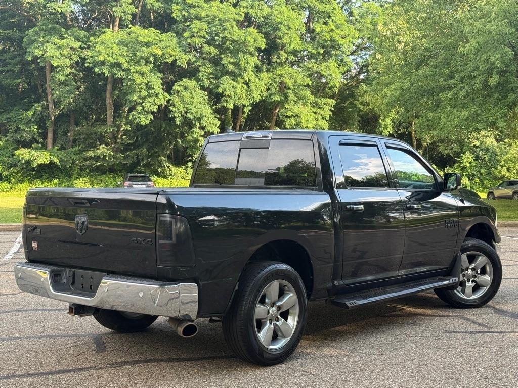 RAM 1500 SLT Crew Cab SWB 4WD 2017