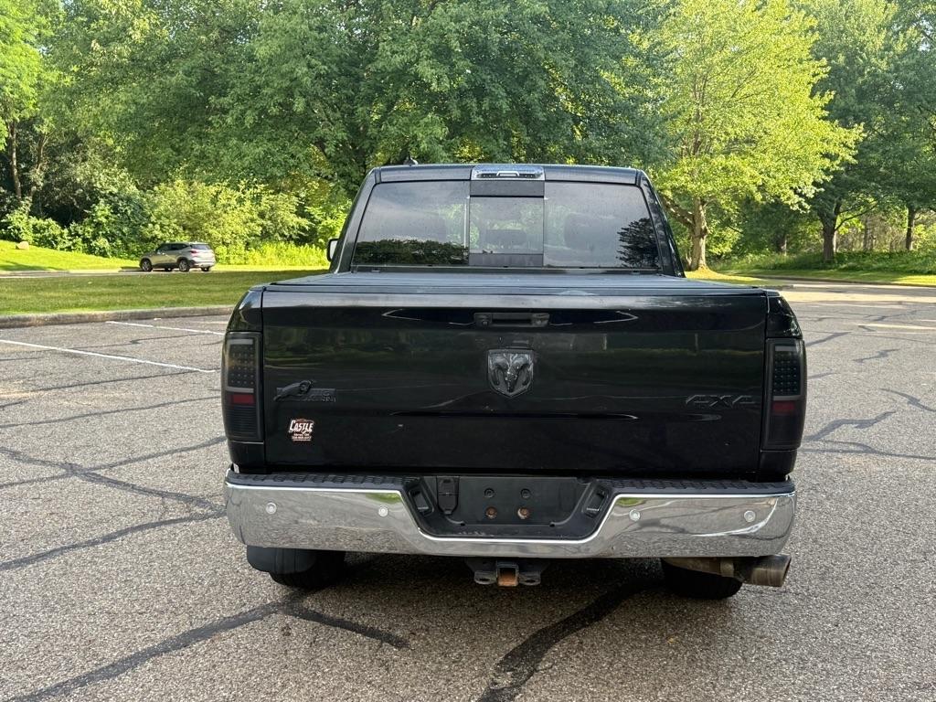 RAM 1500 SLT Crew Cab SWB 4WD 2017