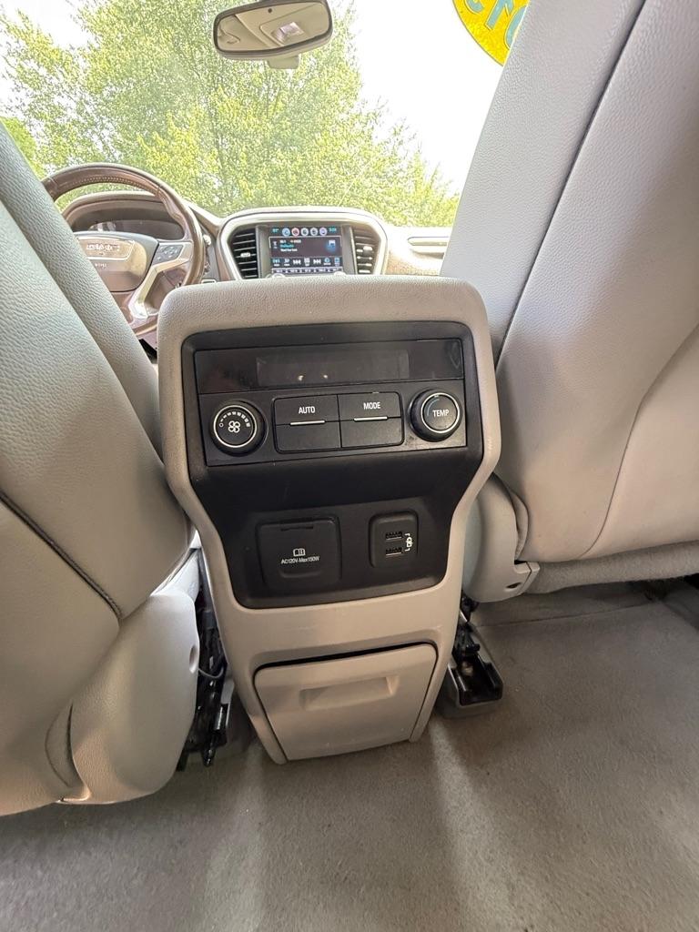 GMC Acadia SLT-1 FWD 2019