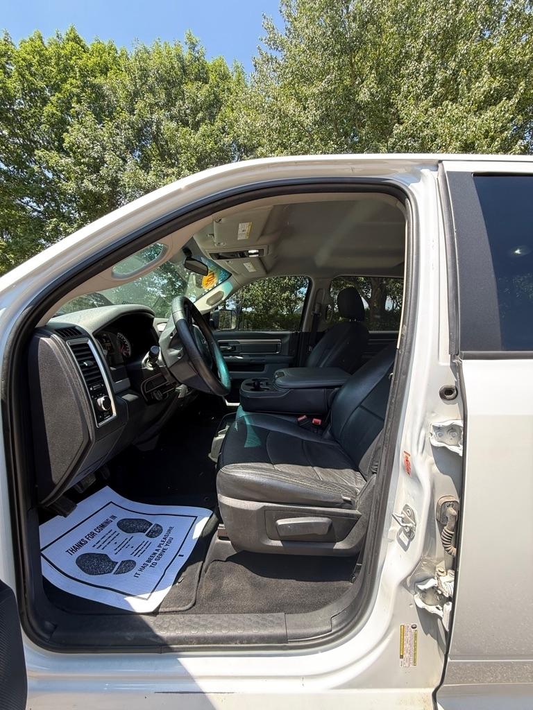 RAM 1500 SLT Crew Cab SWB 4WD 2017