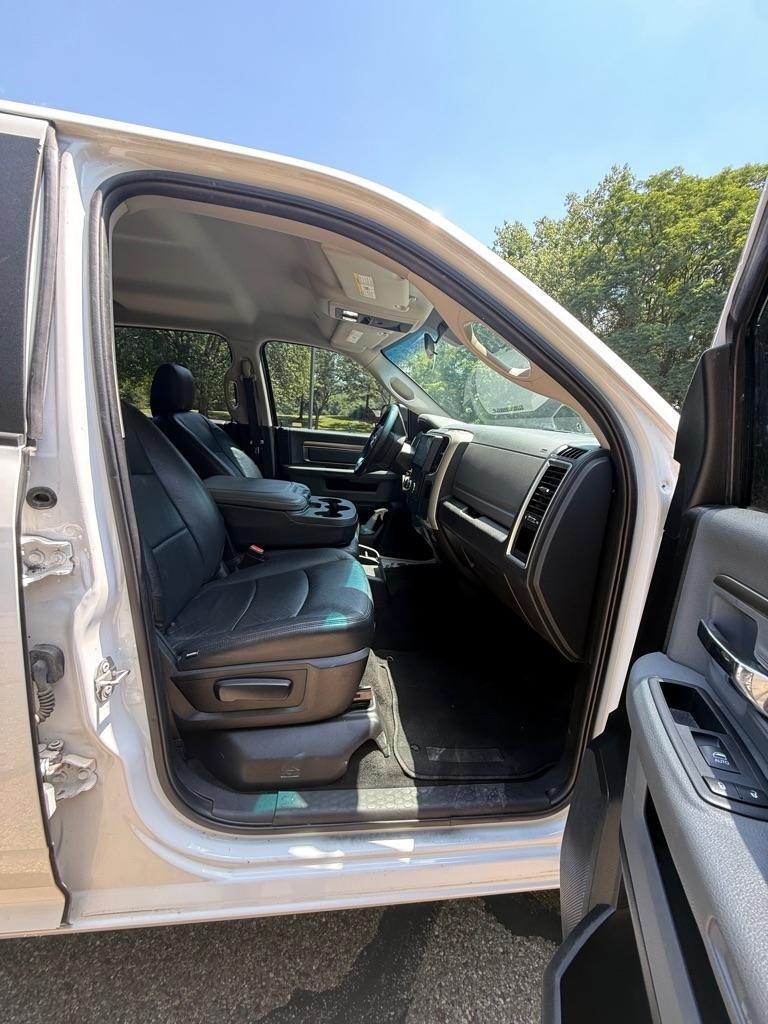 RAM 1500 SLT Crew Cab SWB 4WD 2017