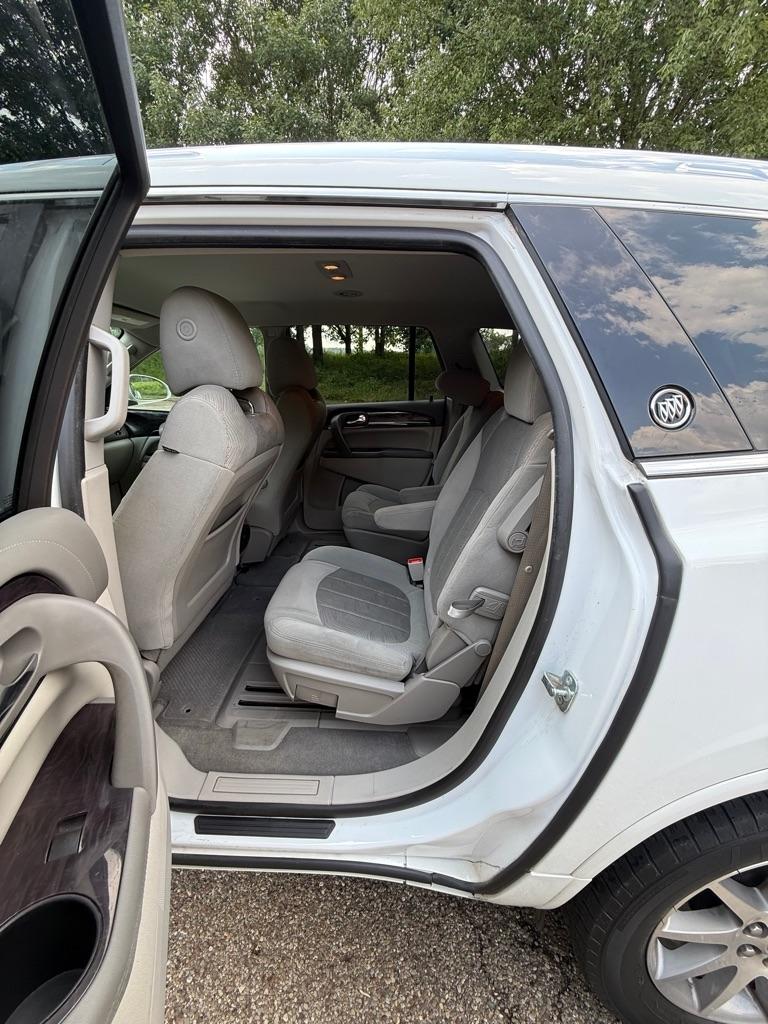 Buick Enclave Convenience FWD 2017