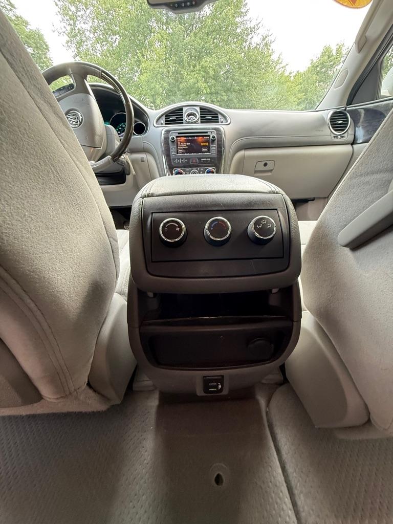 Buick Enclave Convenience FWD 2017