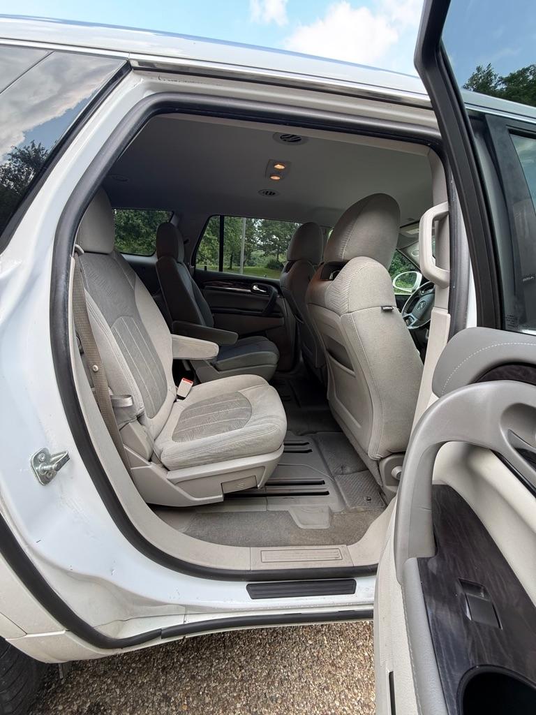 Buick Enclave Convenience FWD 2017