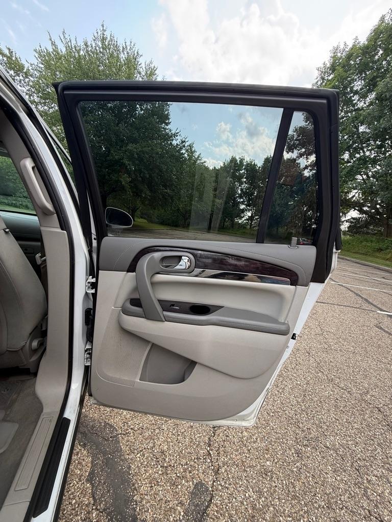 Buick Enclave Convenience FWD 2017