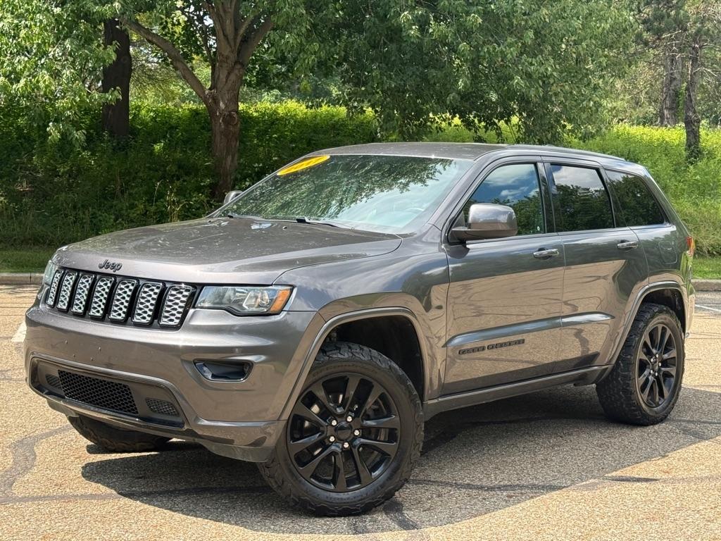 Jeep Grand Cherokee Laredo 4WD 2017