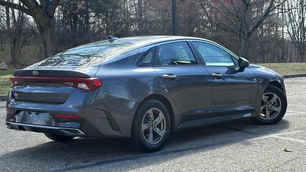 Kia K5 LXS 2021