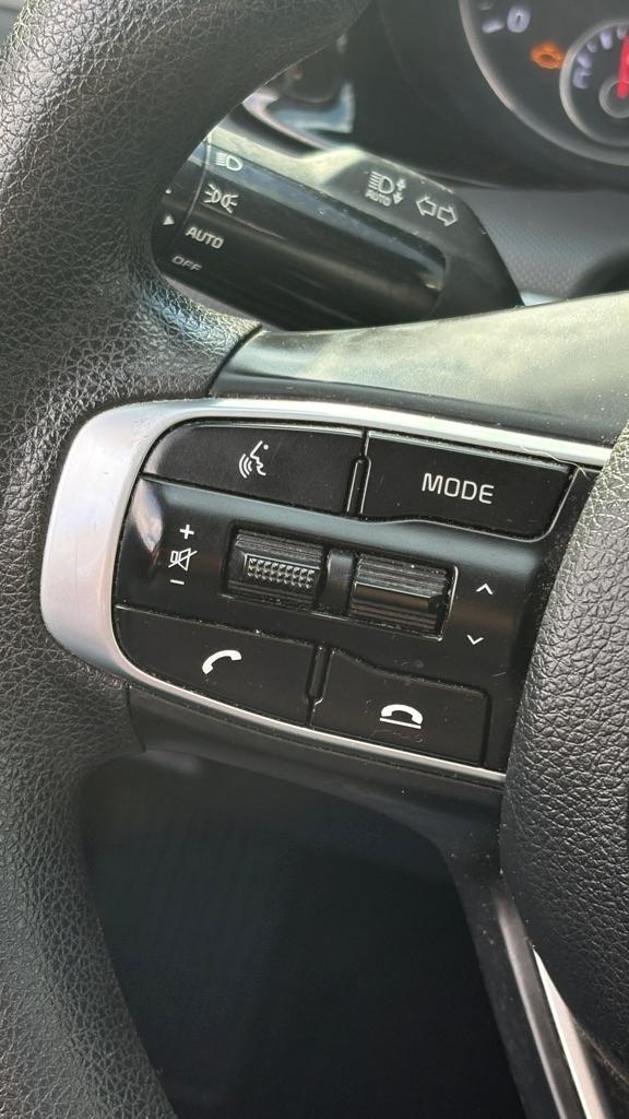 Kia K5 LXS 2021