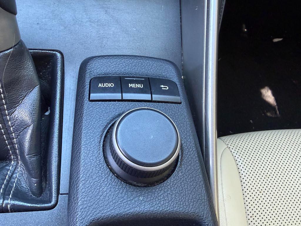 2016 Lexus IS 200t - Photo 56