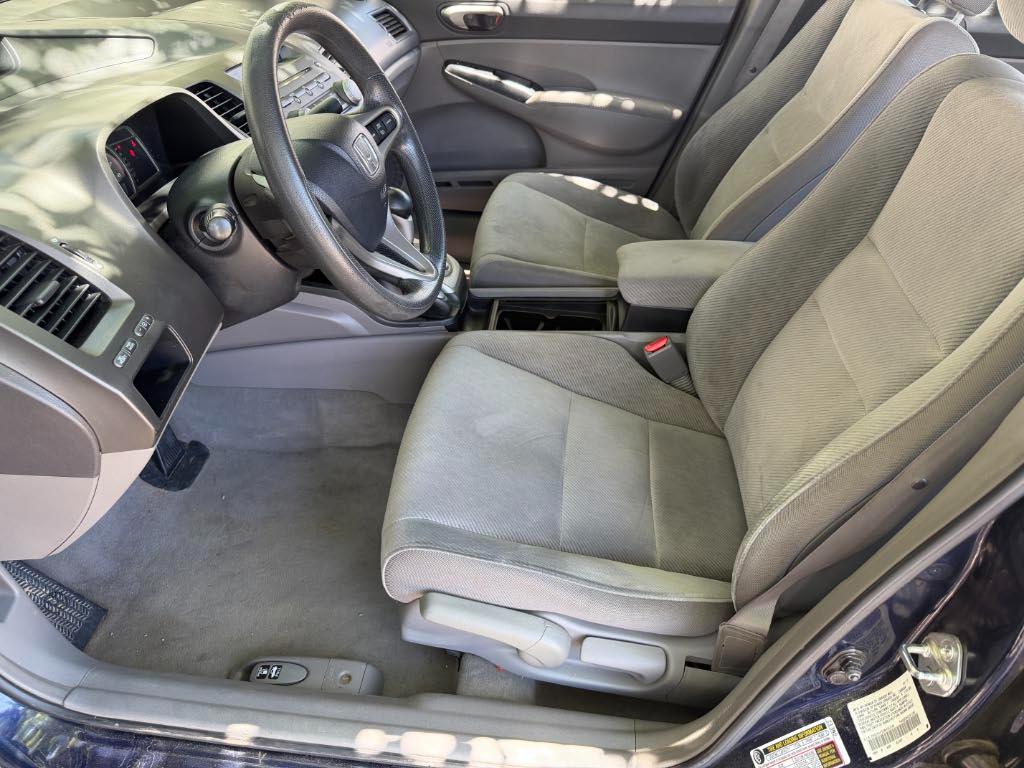 Honda Civic LX 2011