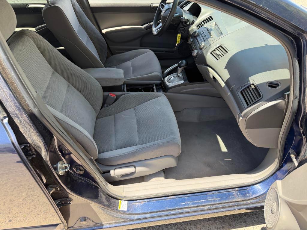 Honda Civic LX 2011