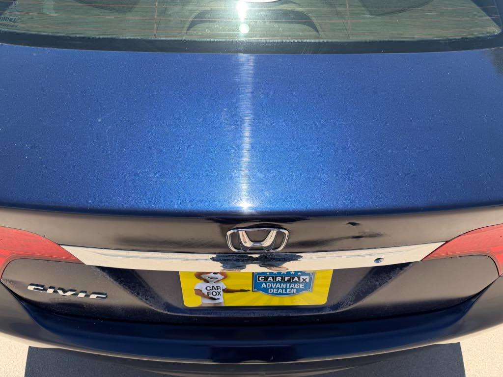 Honda Civic LX 2011