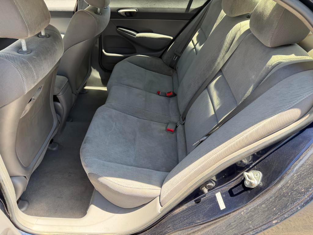 Honda Civic LX 2011
