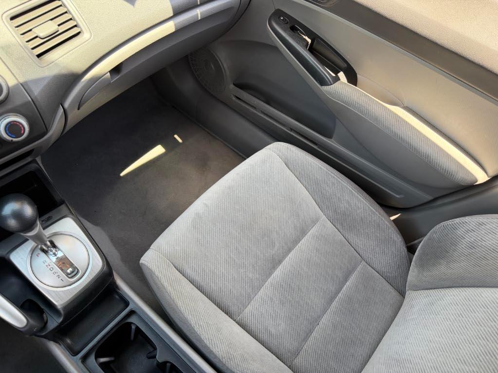 Honda Civic LX 2011
