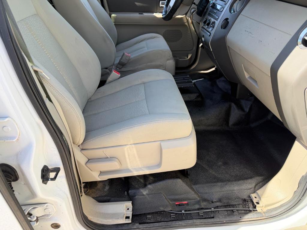 Ford Expedition XLT 4x4 2010