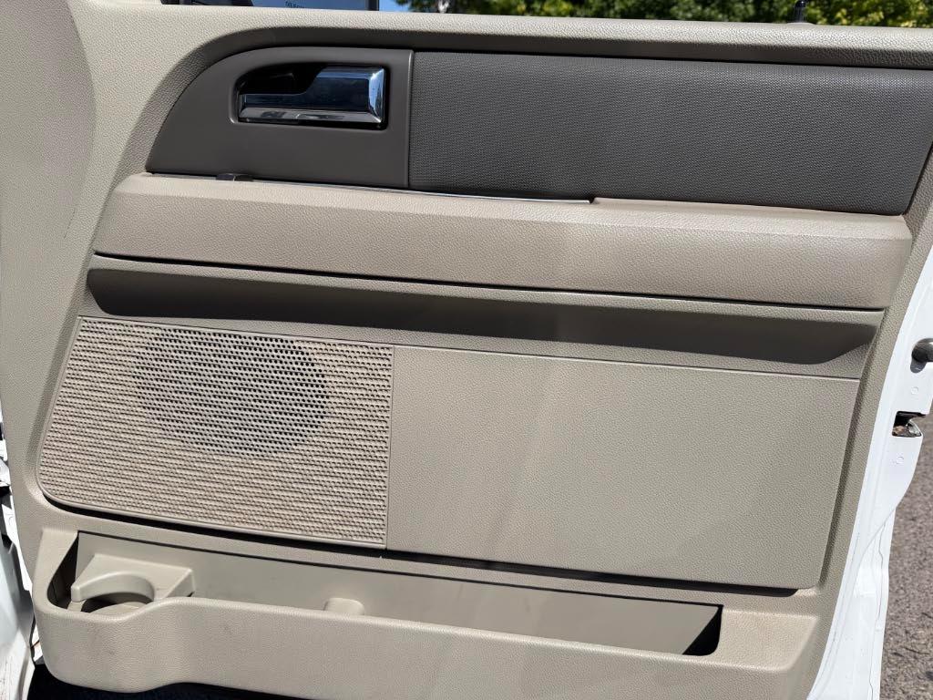 Ford Expedition XLT 4x4 2010
